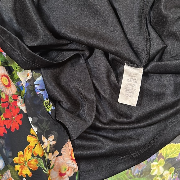 Jamie Tunic In Night Floral - Picture 10 of 11